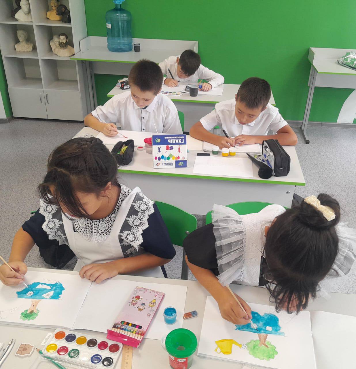 Конкурс рисунков &amp;quot;Нет ненависти и вражде&amp;quot;.